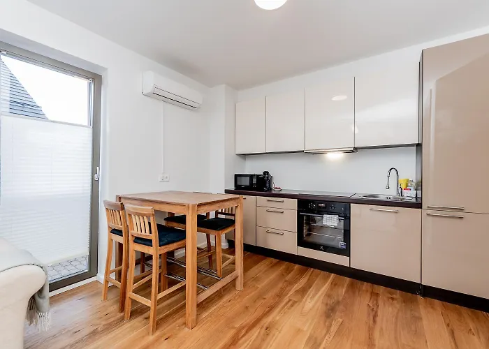 Cosy 2 Bedroom In Appartement *